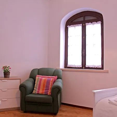 Historic Center' House * קלדס דה ריינה