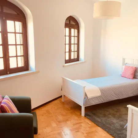 Historic Center' House * קלדס דה ריינה